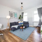 Διαμέρισμα Ihr Rueckzugsort In - Grosszuegiges Altbau-apartment Mit 2sz, Kingsize Betten, Nobilia Kueche, 55 Zoll Smart-tv, 250mbts Wifi, Kostenloses Parken - Nur Wenige Minuten Vom Zentrum Und Nordstrand Entfernt - Kostenloser Waschraum Im Gebaeude *