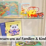 Ihr Rueckzugsort In - Grosszuegiges Altbau-apartment Mit 2sz, Kingsize Betten, Nobilia Kueche, 55 Zoll Smart-tv, 250mbts Wifi, Kostenloses Parken - Nur Wenige Minuten Vom Zentrum Und Nordstrand Entfernt - Kostenloser Waschraum Im Gebaeude 아파트 *