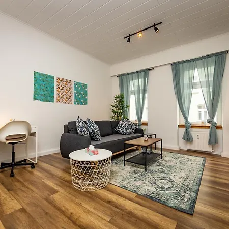 Grossraum-apartments Mit 2sz, Wz, Kueche, Smart-tv, Parken, Etc * Erfurt