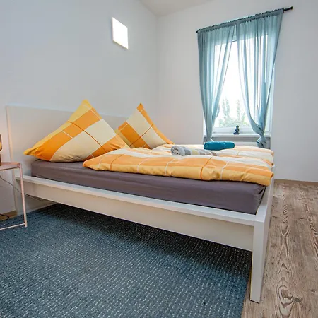 Grossraum-apartments Mit 2sz, Wz, Kueche, Smart-tv, Parken, Etc * Erfurt