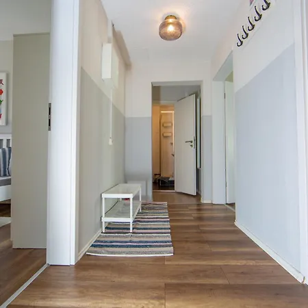 Grossraum-apartments Mit 2sz, Wz, Kueche, Smart-tv, Parken, Etc Apartment Erfurt