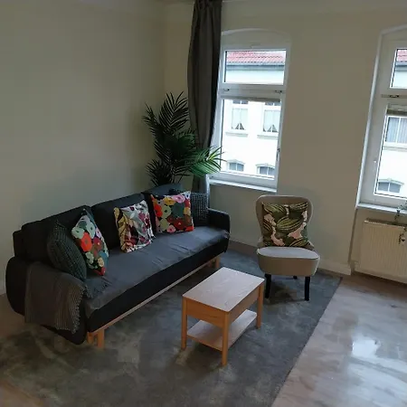 Appartamento Ihr Rueckzugsort In - Grosszuegiges Altbau-apartment Mit 2sz, Nobilia Kueche, Smart-tv, 250mbts Wifi, Kostenloses Parken - Nur Wenige Minuten Vom Zentrum Und Nordstrand Entfernt - Kostenloser Waschraum Im Gebaeude