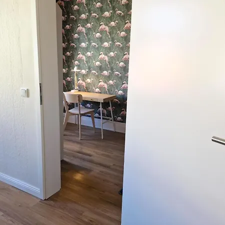Grossraum-apartments Mit 2sz, Wz, Kueche, Smart-tv, Parken, Etc Apartment