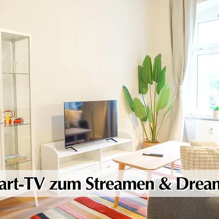 Ihr Rueckzugsort In - Grosszuegiges Altbau-apartment Mit 2sz, Nobilia Kueche, Smart-tv, 250mbts Wifi, Kostenloses Parken - Nur Wenige Minuten Vom Zentrum Und Nordstrand Entfernt - Kostenloser Waschraum Im Gebaeude * Erfurt