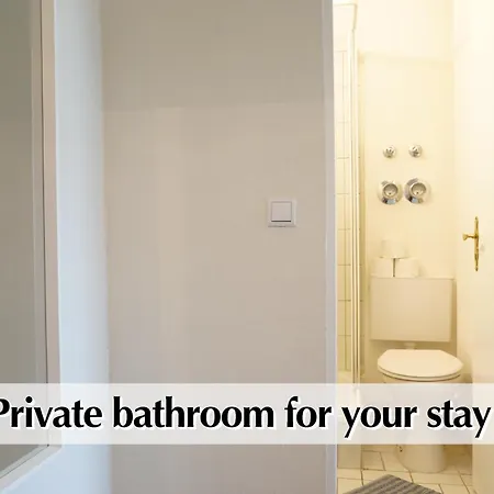 Ihr Rueckzugsort In - Grosszuegiges Altbau-apartment Mit 2sz, Nobilia Kueche, Smart-tv, 250mbts Wifi, Kostenloses Parken - Nur Wenige Minuten Vom Zentrum Und Nordstrand Entfernt - Kostenloser Waschraum Im Gebaeude Appartement Erfurt