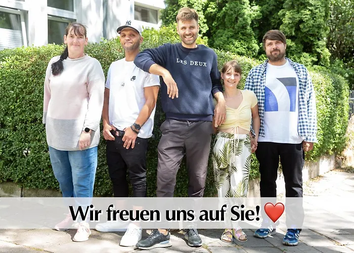 Ihr Rueckzugsort In - Grosszuegiges Altbau-apartment Mit 2sz, Kingsize Betten, Nobilia Kueche, 55 Zoll Smart-tv, 250mbts Wifi, Kostenloses Parken - Nur Wenige Minuten Vom Zentrum Und Nordstrand Entfernt - Kostenloser Waschraum Im Gebaeude Appartement *