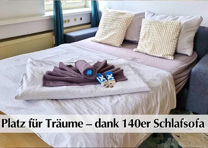 Ihr Rückzugsort In - Großzügiges Altbau-apartment Mit 2sz, Wz, Küche, Smart-tv, Parken, Wifi, Etc Apartment Erfurt